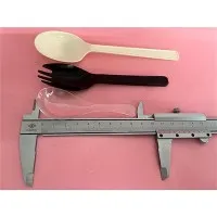 Nĩa trái cây dùng một lần